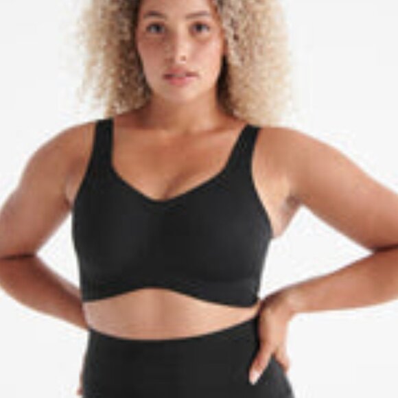 Knix Catalyst Sports Bra - Ladder Strap Black / 6 (32DD, 34DD, 32DDD) - Picture 1 of 2